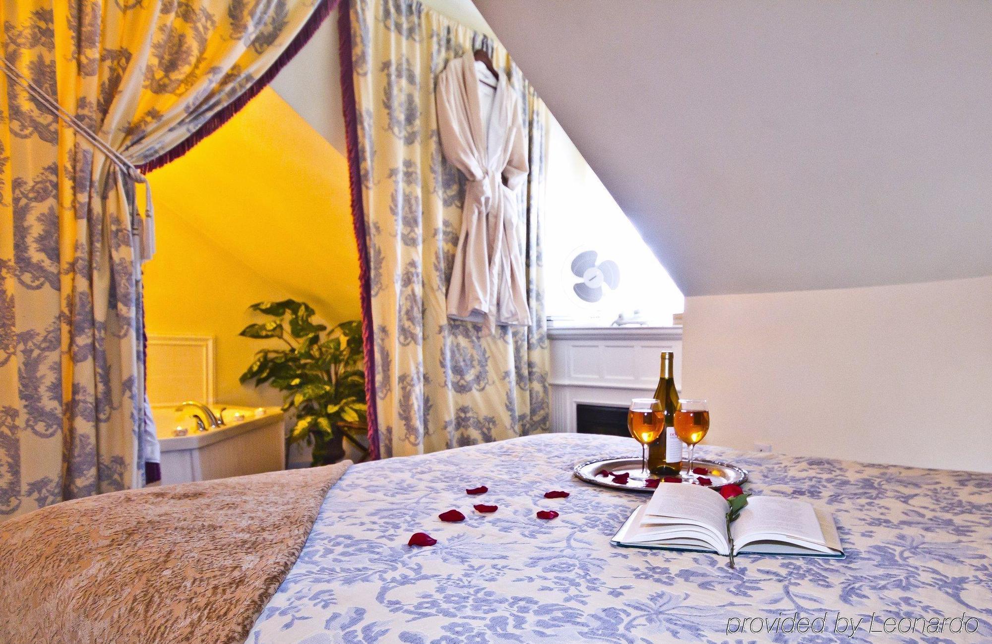 Elk Forge 3*